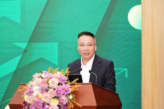 UBCKNN tổ chức lớp bồi dưỡng kiến thức về quản trị an ninh phi truyền thống và quản trị an ninh chứng khoán cho các cán bộ công chức, viên chức