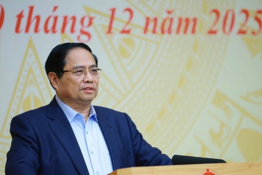 PM urges completion of housing campaign ahead of 14th National Party Congress