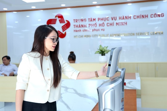 TP. Hồ Chí Minh: Giải quyết hơn 2,4 triệu hồ sơ thủ tục hành chính với tỷ lệ hài lòng trên 99%