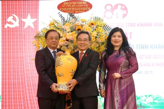 Gặp mặt các thế hệ ĐBQH tỉnh Khánh Hòa