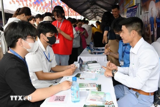 Ho Chi Minh City likely to face shortage of qualified workers in 2026