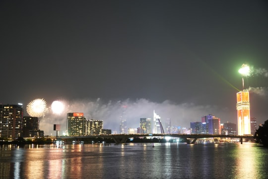 TP. Hồ Chí Minh: Rộn ràng, hân hoan chào đón năm mới 2026