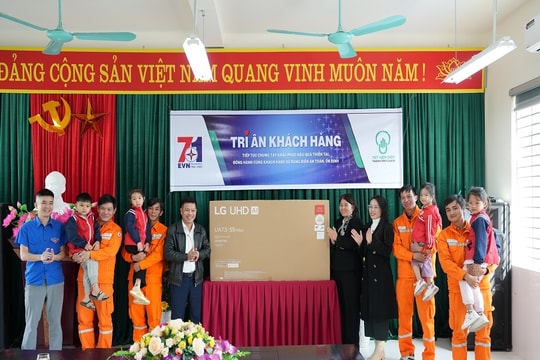 EVNNPC tiếp tục chung tay khắc phục hậu quả thiên tai, đồng hành cùng khách hàng sử dụng điện an toàn, ổn định