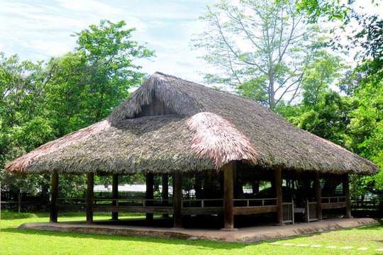 Tái dựng mô hình đình Tân Trào tại Nhà Quốc hội