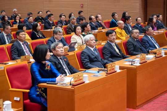 Phó Chủ tịch Thường trực Quốc hội Đỗ Văn Chiến dự Hội nghị tổng kết hoạt động của Đoàn ĐBQH, HĐND thành phố Hà Nội
