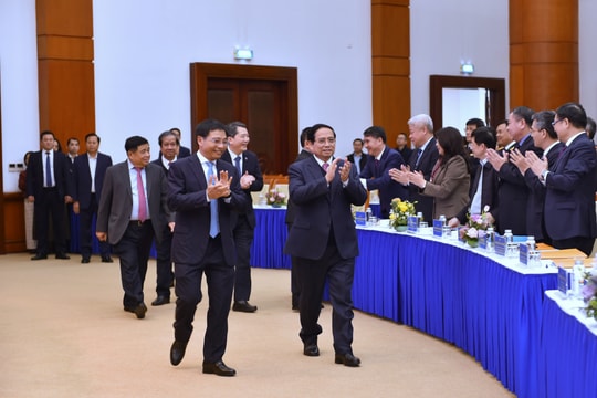 Thủ tướng Phạm Minh Chính dự Hội nghị tổng kết ngành Tài chính năm 2025