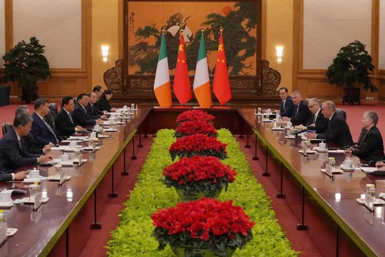 Thủ tướng Ireland thăm Trung Quốc, thúc đẩy đối thoại thương mại
