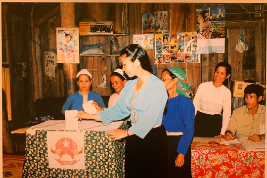 80 năm Quốc hội Việt Nam qua nhiếp ảnh