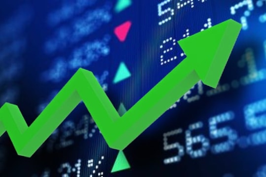 Bản tin chứng khoán 7/1/2026: VN-Index phá đỉnh, nhóm "cổ phiếu vua" trở lại mạnh mẽ