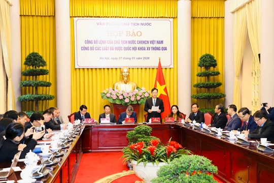 Họp báo công bố Lệnh của Chủ tịch nước về 12 luật