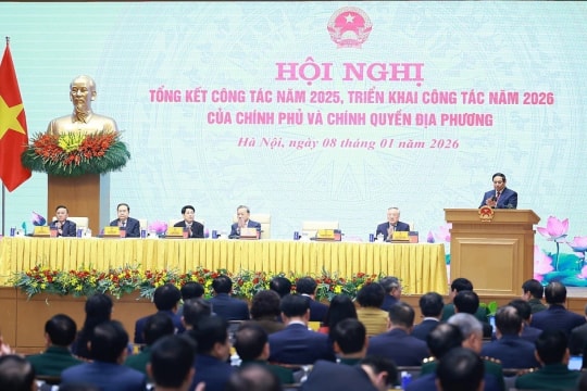 Achieving double-digit growth requires new growth model: PM