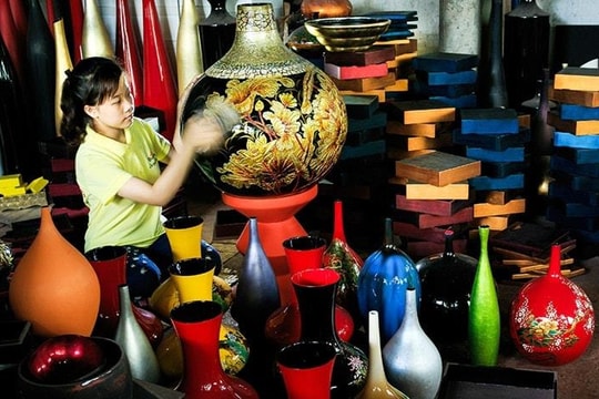 Sơn mài - Từ truyền thống đậm bản sắc đến di sản chung