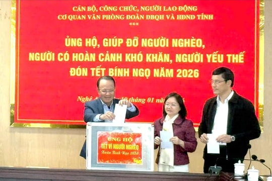 Văn phòng Đoàn ĐBQH và HĐND tỉnh Nghệ An chung tay chăm lo Tết cho người nghèo