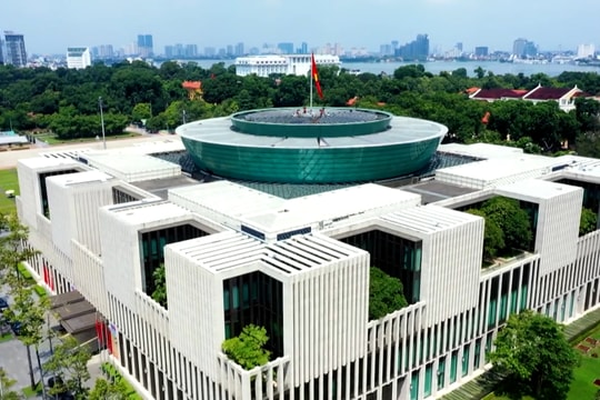 Giải Diên Hồng – nhịp cầu nối nghị trường với Nhân dân