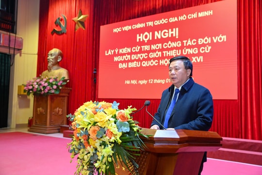 Lấy ý kiến cử tri nơi công tác với người giới thiệu ứng cử đại biểu Quốc hội