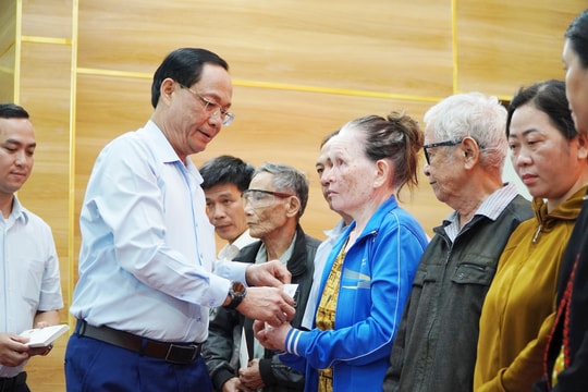 Tạo dựng niềm tin vững chắc trong lòng nhân dân