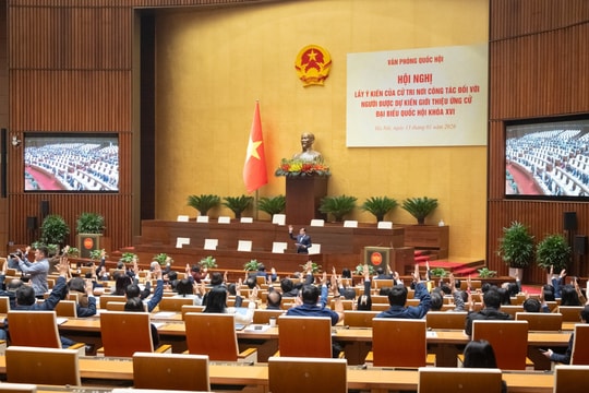 Cử tri nơi công tác thống nhất giới thiệu 122 người ứng cử đại biểu Quốc hội chuyên trách ở Trung ương