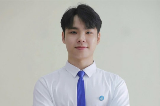 Nam sinh Học viện Tài chính và hành trình “cho đi để nhận lại nhiều hơn”