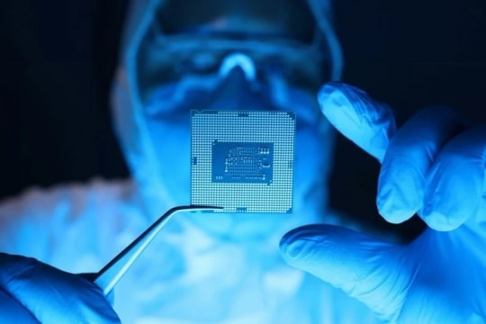 Malaysia on track to have 60,000 skilled semiconductor workers by 2030