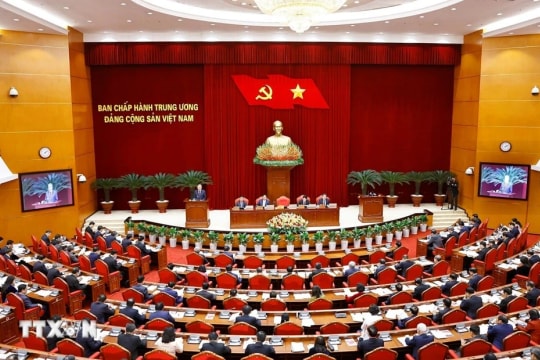 Hallmarks of 13th Party Congress term: From resilience in adversity to aspirations for rise in new era
