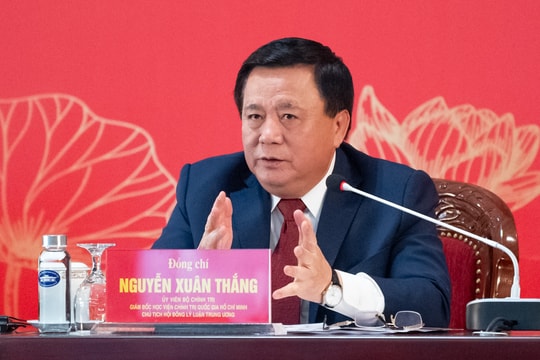 Đổi mới mạnh mẽ tư duy, trọng tâm là hoàn thiện thể chế phát triển bền vững đất nước