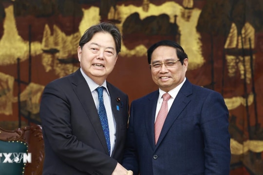 Thủ tướng Phạm Minh Chính tiếp Bộ trưởng Nội vụ và Truyền thông Nhật Bản