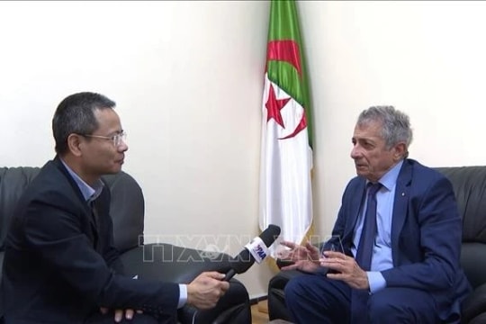 Algerian politician highlights soundness, relevance of Vietnam’s renewal policy