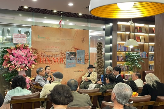 Chắp nối từ tình yêu Hà Nội