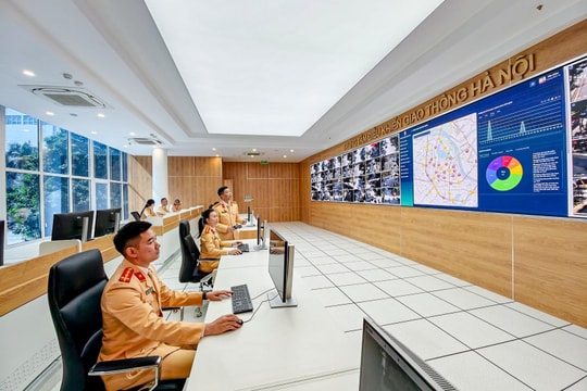 “Bộ não” AI thức trắng cùng CSGT Thủ đô giữ bình yên từng tuyến phố