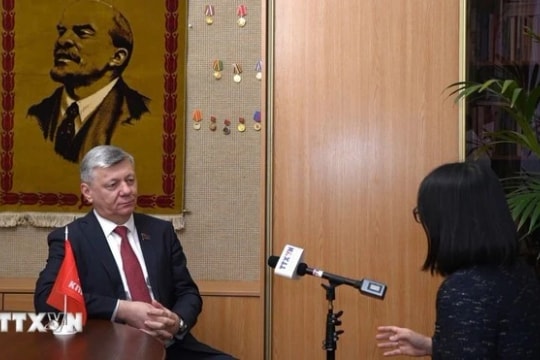 Vietnam achieves outstanding results under Party’s leadership: Russian Party official