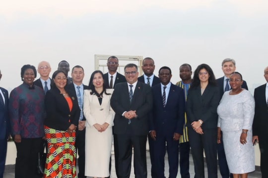 Deputy FM hosts non-resident ambassadors attending 14th National Party Congress