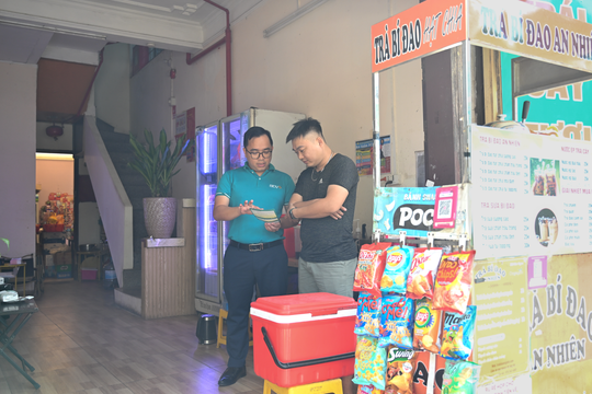 Gấp cuốn sổ cũ, hộ kinh doanh thảnh thơi trên app ngân hàng