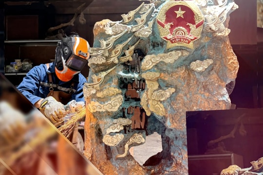 "Quốc hội - Sức mạnh của lòng dân" qua nghệ thuật điêu khắc ánh sáng