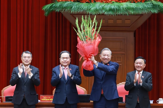 Bài 1: Độc lập, tự chủ và dũng cảm phát triển kỷ nguyên phú cường
