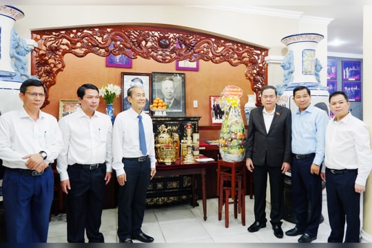 Chủ tịch Quốc hội Trần Thanh Mẫn thăm, chúc tết nguyên lãnh đạo Đảng, Nhà nước