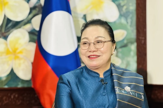 Laos always regards relations with Vietnam as top foreign policy priority: ambassador