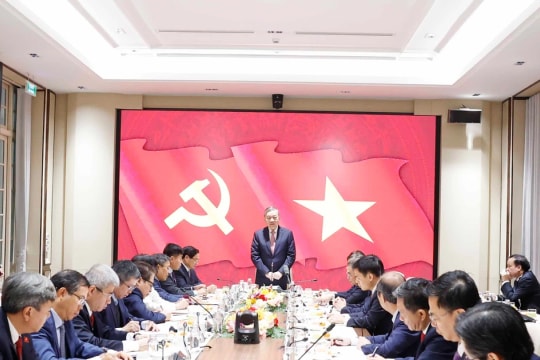 Party chief urges promoting image of “new Vietnam”