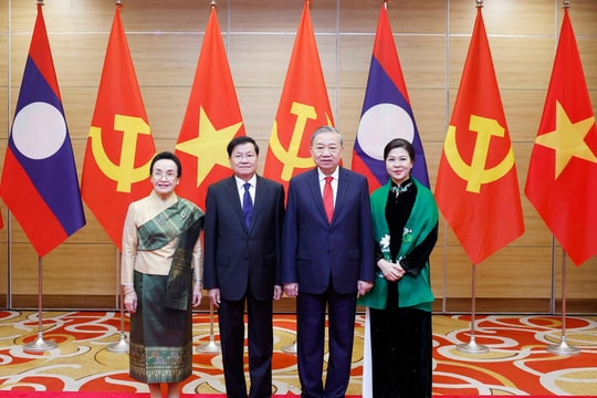Chiêu đãi trọng thể chào mừng Tổng Bí thư, Chủ tịch nước Lào Thongloun Sisoulith và Phu nhân cùng Đoàn đại biểu cấp cao Lào