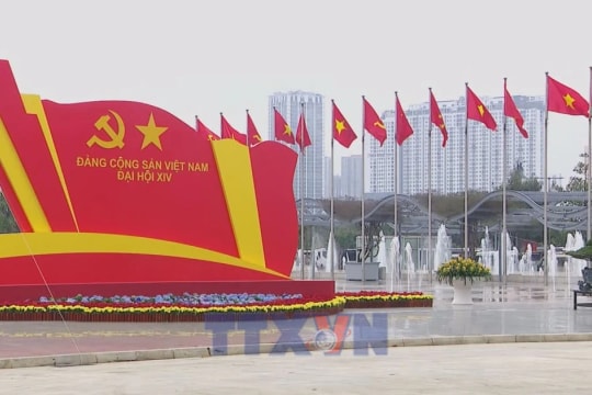 International scholars highlight Vietnam’s strategic breakthroughs