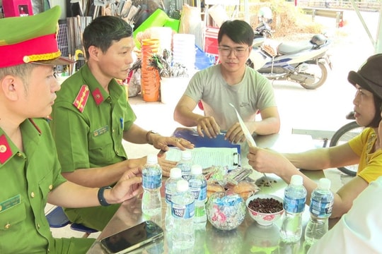 Lâm Đồng: Công an xã Hàm Thuận Nam siết quản lý dụng cụ sắc nhọn có tính sát thương cao