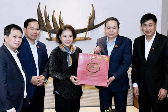 Chủ tịch Quốc hội Trần Thanh Mẫn thăm, tri ân nguyên Lãnh đạo Đảng, Nhà nước