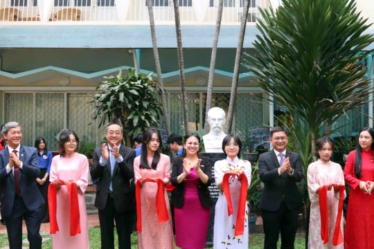 Statue of Cuban national hero José Martí inaugurated in Ho Chi Minh City