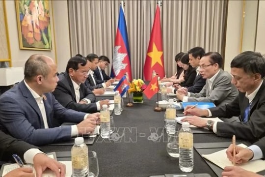 Vietnam actively fosters ASEAN’s central role, intra-bloc unity