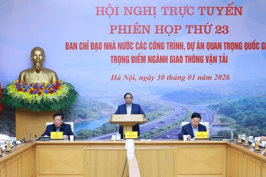 Prime Minister highlights priority of implementing expressway projects
