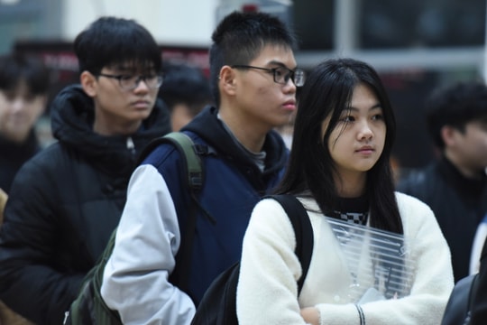 Hơn 92.000 thí sinh đăng ký thành công sau một giờ mở cổng thi Đánh giá năng lực