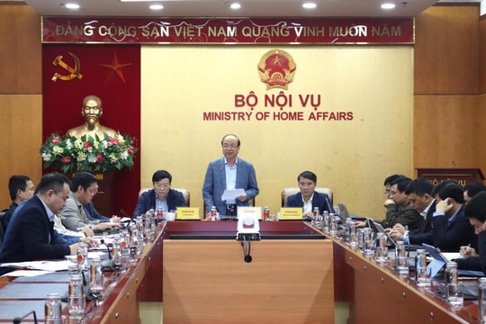 Trao quyền rộng đi kèm với cơ chế giải trình