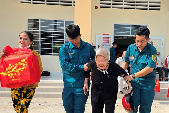 TP. Cần Thơ: 20 năm tổ chức Tết Quân Dân làm son sắc thêm ý Đảng, lòng Dân