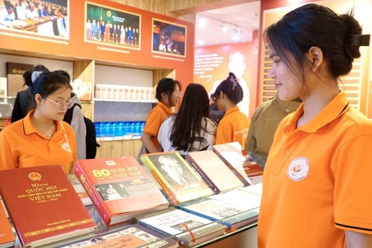 Gia Lai trưng bày hơn 2.000 tài liệu về bầu cử