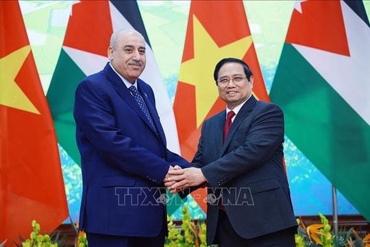 Thủ tướng Chính phủ Phạm Minh Chính hội kiến Chủ tịch Hạ viện Vương quốc Hashemite Jordan