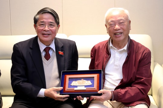 Phó Chủ tịch Quốc hội Nguyễn Đức Hải thăm, chúc Tết nguyên lãnh đạo Đảng, Nhà nước